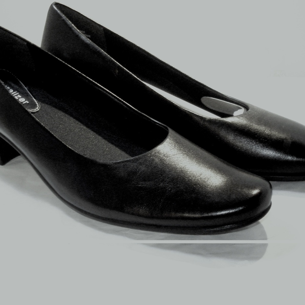 Naturalizer ( SHELBY) Loafers shoes 7W